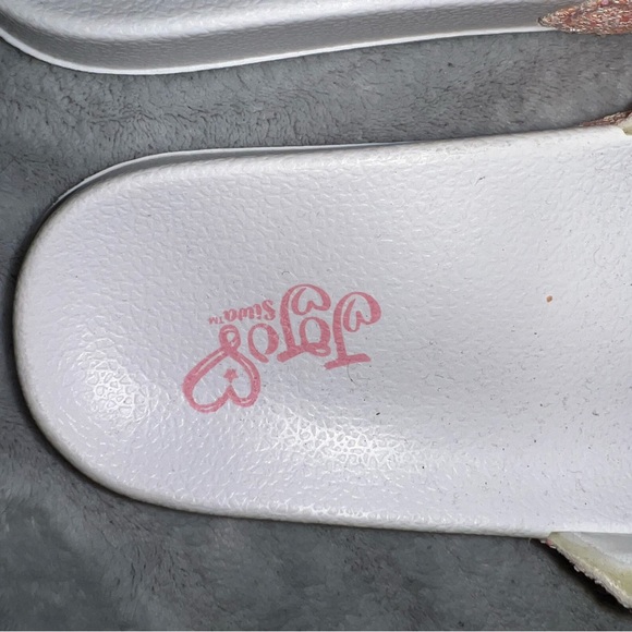 JoJo Siwa sandals/slippers. Never worn. Great condition brand new. Pink sparkly. - Picture 2 of 5